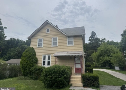 508 Warren Road - Photo 1