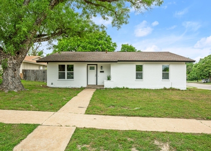 9006 Lodge Ct - Photo 1