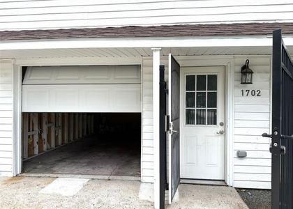 1702 Studewood Street - Photo 1