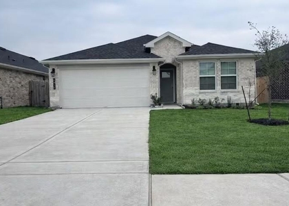 4915 Oakwood Drive - Photo 1