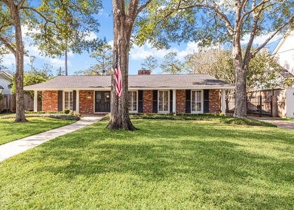 737 Country Lane - Photo 1