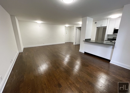 East 56 Street - Photo 1