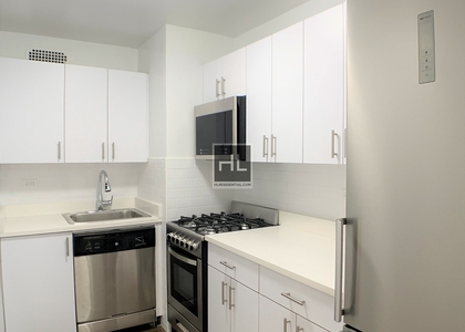 5 Avenue - Photo 1
