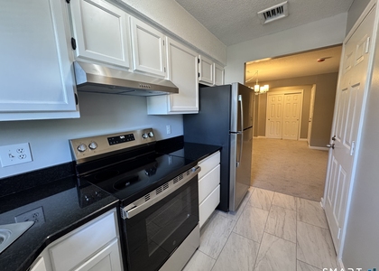 2 Concorde Way - Photo 1