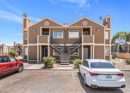 2722 Alicialynn Way - Photo 1