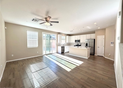 5039 Tranquil View Street - Photo 1