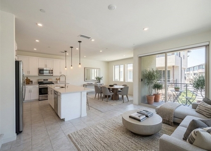 1572 Lima - Photo 1