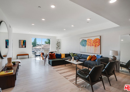 1021 S Shenandoah Street - Photo 1
