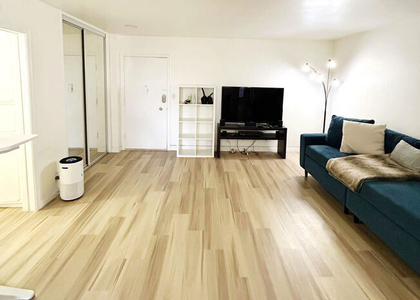 4255 W 5th Street - Photo 1
