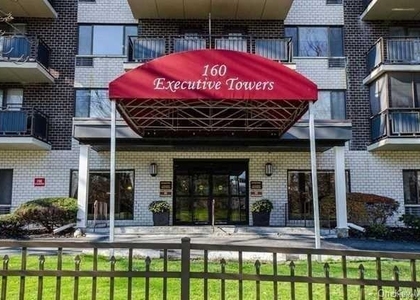 160 Academy Street - Photo 1