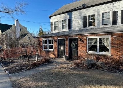 71 Scudder Avenue - Photo 1
