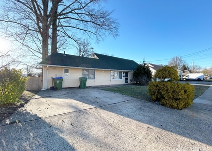 122 Vineyard Road - Photo 1