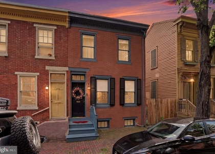 132 Jackson Street - Photo 1
