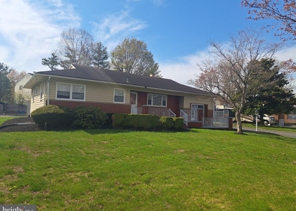 4032 Quaker Bridge Road - Photo 1