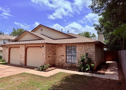 405 Parkhill Cv - Photo 1