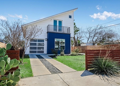 1131 Mason Ave - Photo 1