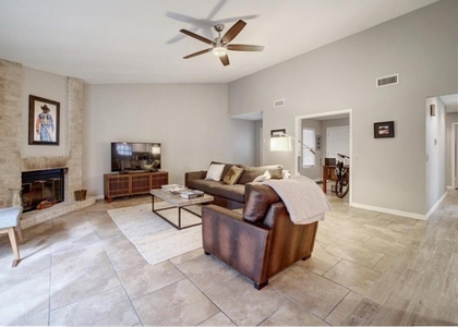 9518 Topridge Dr - Photo 1