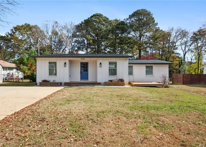 3258 Highland Drive Se - Photo 1