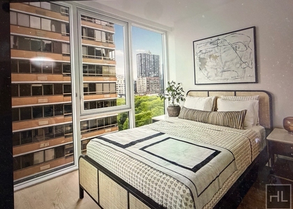 1st Avenue - Photo 1