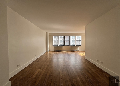 East 63 Street - Photo 1