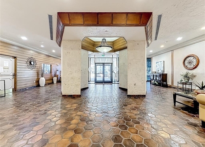 400 Island Way - Photo 1