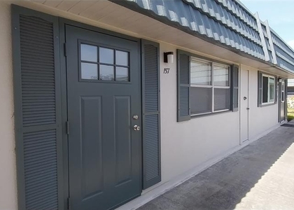 1811 Bedford Lane - Photo 1
