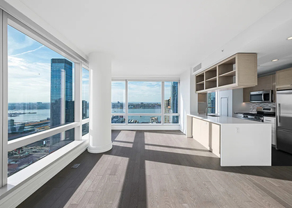 555 10th Avenue - Photo 1