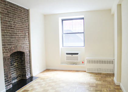 150 East 84th Street - Photo 1