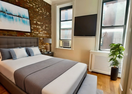 140 East 46th Street, Midtown  - Photo 1
