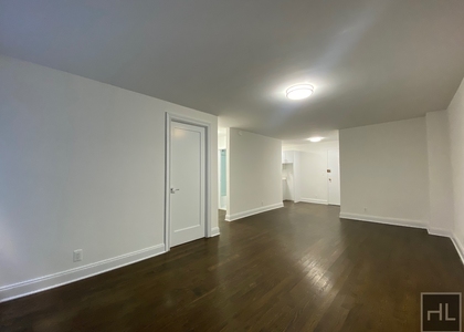 East 56 Street - Photo 1