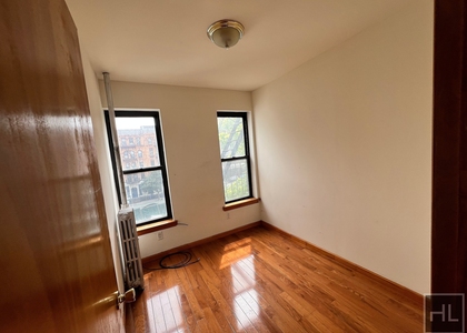 East 14 Street - Photo 1