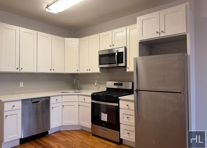 7 Avenue - Photo 1