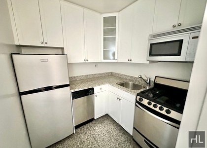 Fourth Avenue - Photo 1