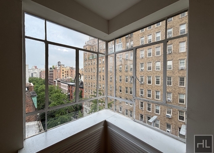 Fifth Avenue - Photo 1