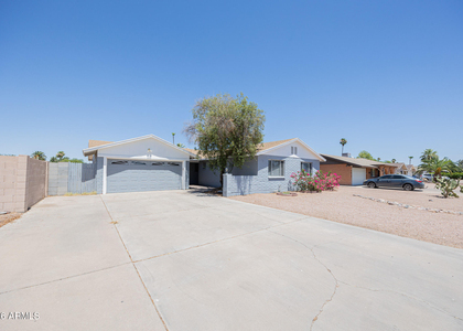 4704 S La Rosa Drive - Photo 1