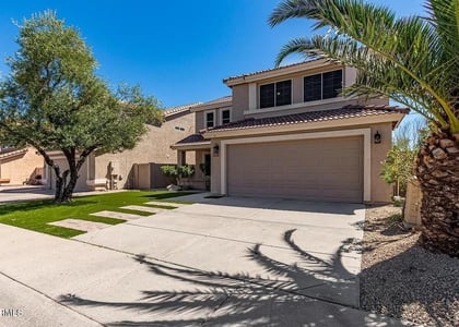 4233 E Raven Road - Photo 1