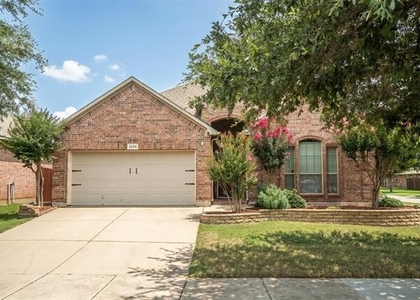 3200 Stonecrop Trail - Photo 1