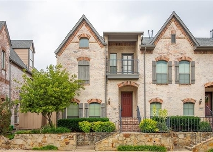 1912 Desoto Drive - Photo 1