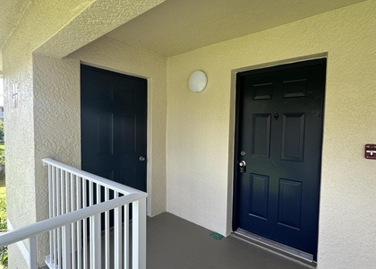 141 Sw Palm Drive - Photo 1