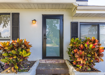 1625 Cleveland Street - Photo 1
