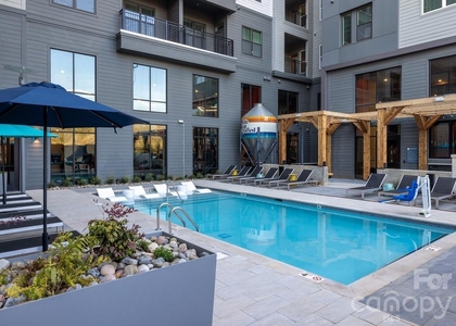 1015 N Alexander Street - Photo 1