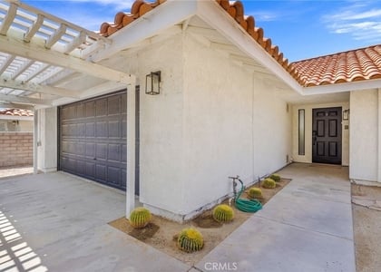 1489 E Francis Drive - Photo 1