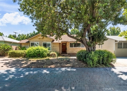 5452 Halbrent Avenue - Photo 1