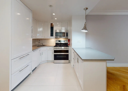 Columbus Avenue Flex 2 - Photo 1