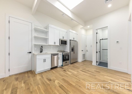 234 24th St - Photo 1