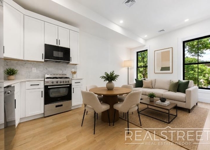 246 Vernon Ave - Photo 1