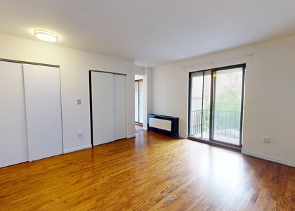 Second Avenue - Photo 1