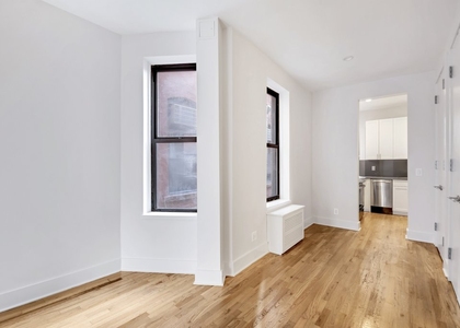 West 45th Street - Photo 1