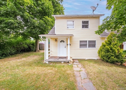 12 1/2 Schultz Street - Photo 1