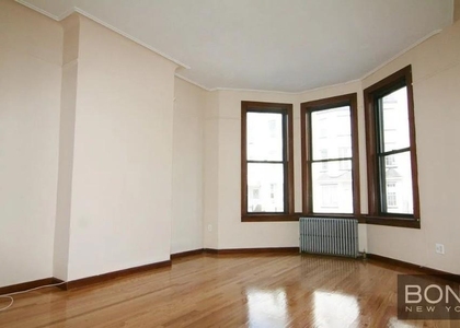 100 Cornelia Street - Photo 1